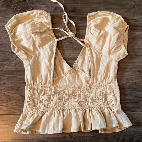 Sim and Sam linen crop top puff sleeve ruching smocked back natural colour - Picture 2 of 7